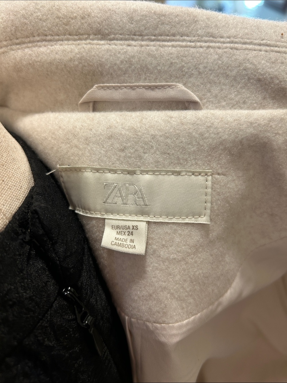 NWT Zara Viral Soft Zip-Up Jacket Ecru Off-White Cropped XS Boxy 3046/287 - Picture 4 of 8